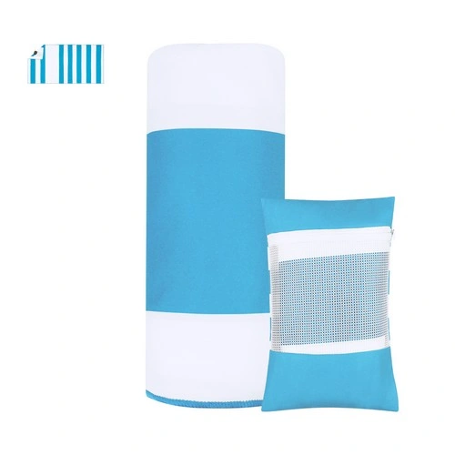 Toalla con bolsillo impermeable y funda de poliéster ref 21500