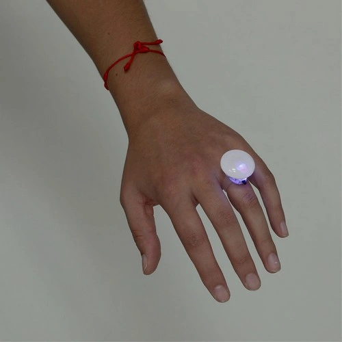 Anillo blanco con luces LED multicolor para fiestas ref 21530