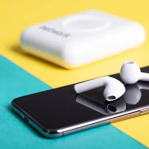 Auriculares Bluetooth con carga inalámbrica y batería 5200 mAh ref 6302 - 02