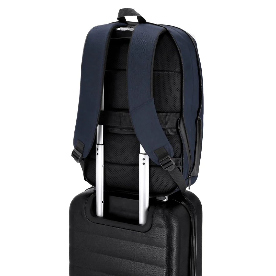 Mochila extensible 1680D y PU Laret ref 22526 - 01