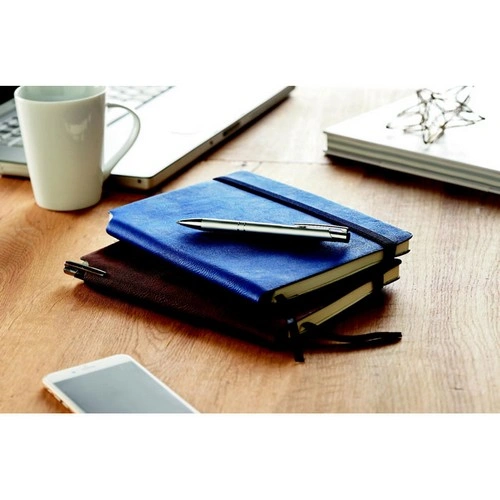 Libreta A5 flexible con bolsillo y marca páginas ref MO9108
