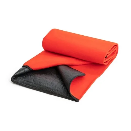Manta polar ligera con asa de transporte ref 99076 - Rojo 02