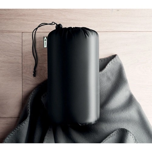 /complementos/manta-polar-rpet-musala-en-funda-ref-mo9935.html