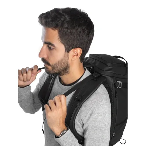 Mochila senderismo impermeable con compartimento para portátil ref 92092 - Negro 08