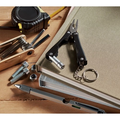 /herramientas/navaja-multiusos-con-linterna-ref-mo2201.html