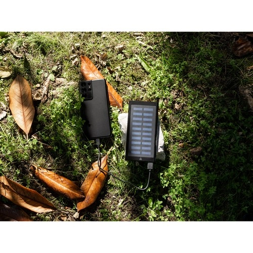 Power bank solar con linterna LED y aluminio reciclado ref 97137