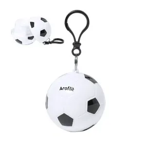 Llavero poncho diseño fútbol con mosquetón de transporte
