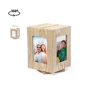 Portafotos cubo giratorio 360 en madera natural