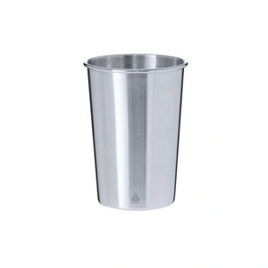 Vaso de acero inoxidable reciclado con acabado cromado