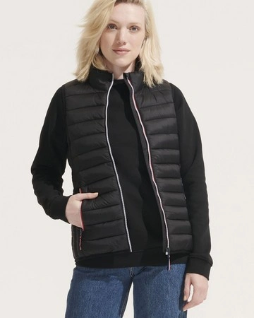 Chaleco ligero para mujer con relleno eco-responsable