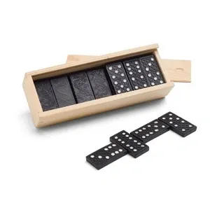 Juego de dominó en caja de madera con piezas en relieve