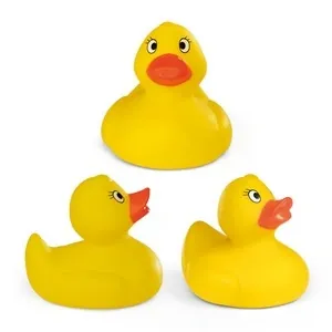 Patito de goma amarillo para jugar en el agua