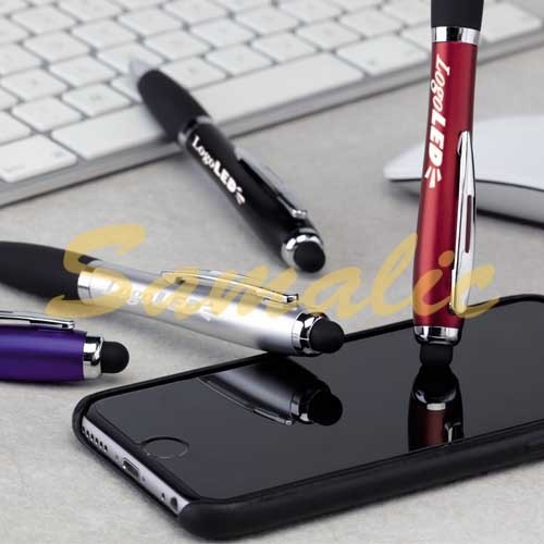 Artículos de oficina personalizados indispensables para hacer Home Office